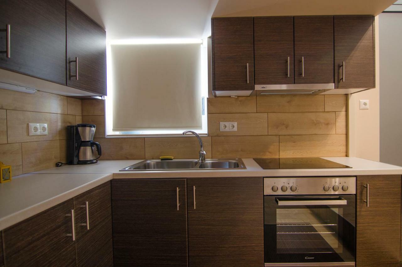 Gonis Suites 帕琉乔拉 外观 照片